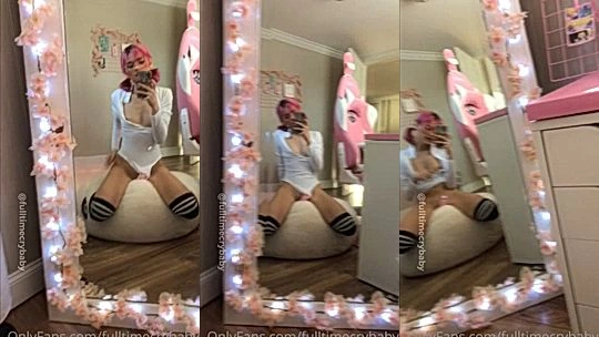 naughty onlyfans model  Luvcoregf do mirror selfie and shows her tits in lingerie