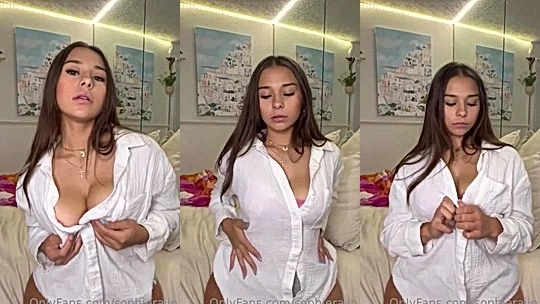 sexy american onlyfans model  Sophieraiin rubs her big tits in lingerie
