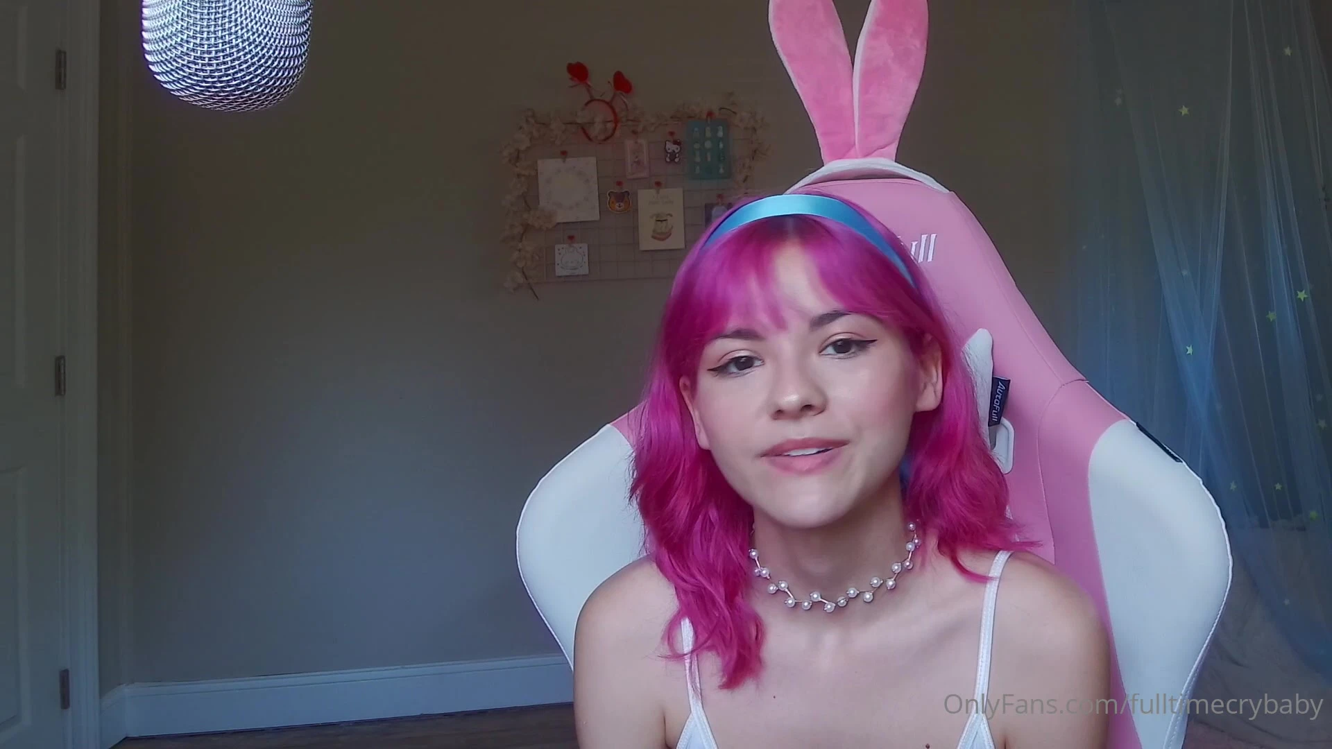 ute asian onlyfans model Luvcoregf talks to cam an shows her tits in lingerie