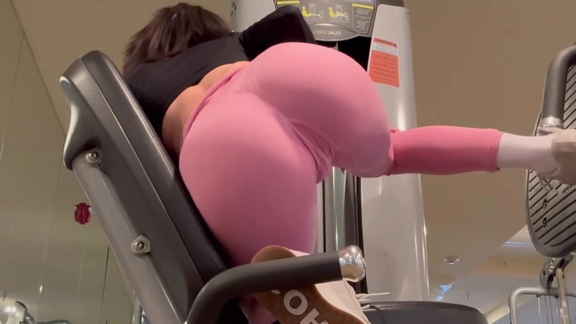 juicy pussy workout clip
